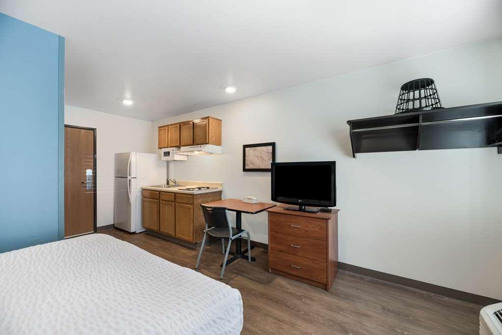 Extended Stay America Select Suites - Orlando - East Habitación foto