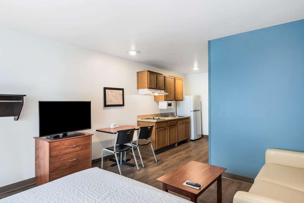 Extended Stay America Select Suites - Orlando - East Habitación foto